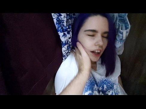 ❤️ Ya sami kanwata a cikin kabad ya taimaka mata ❤️❌ Batsa kawai ﹏
